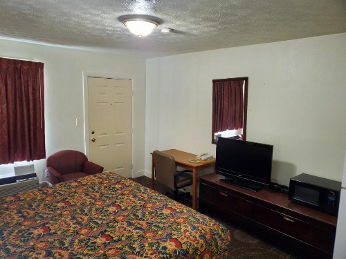 Nakon Motel image 6